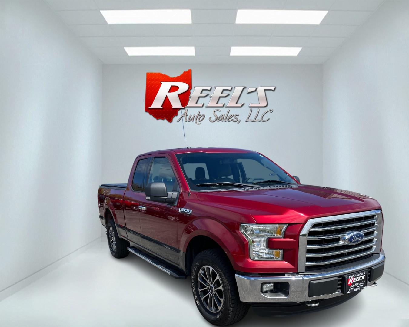 2015 Red /Gray Ford F-150 XLT SuperCab 6.5-ft. Bed 4WD (1FTFX1EF7FF) with an 5.0L V8 engine, 6-Speed Automatic transmission, located at 11115 Chardon Rd. , Chardon, OH, 44024, (440) 214-9705, 41.580246, -81.241943 - Photo#2